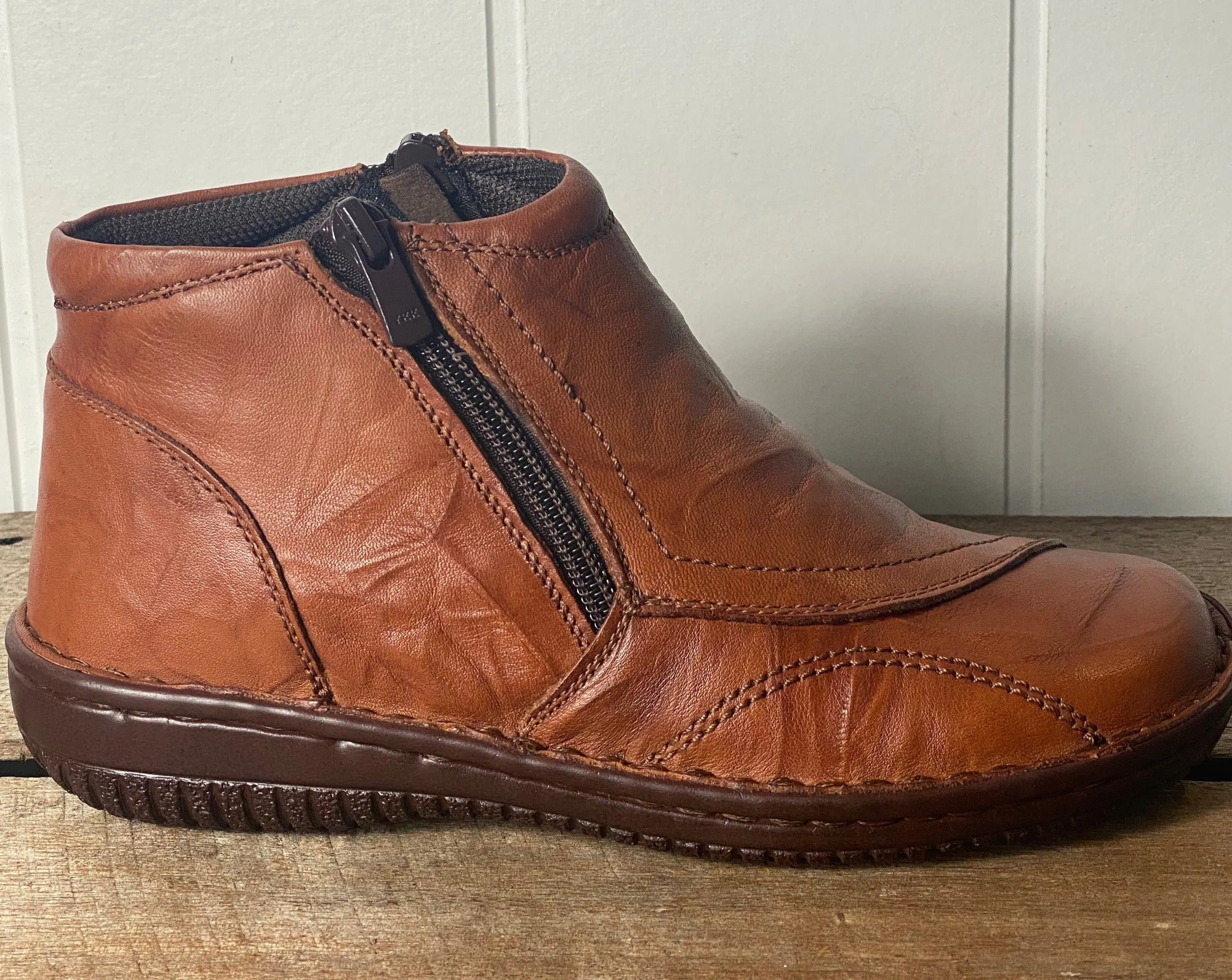 5250-27 Tan