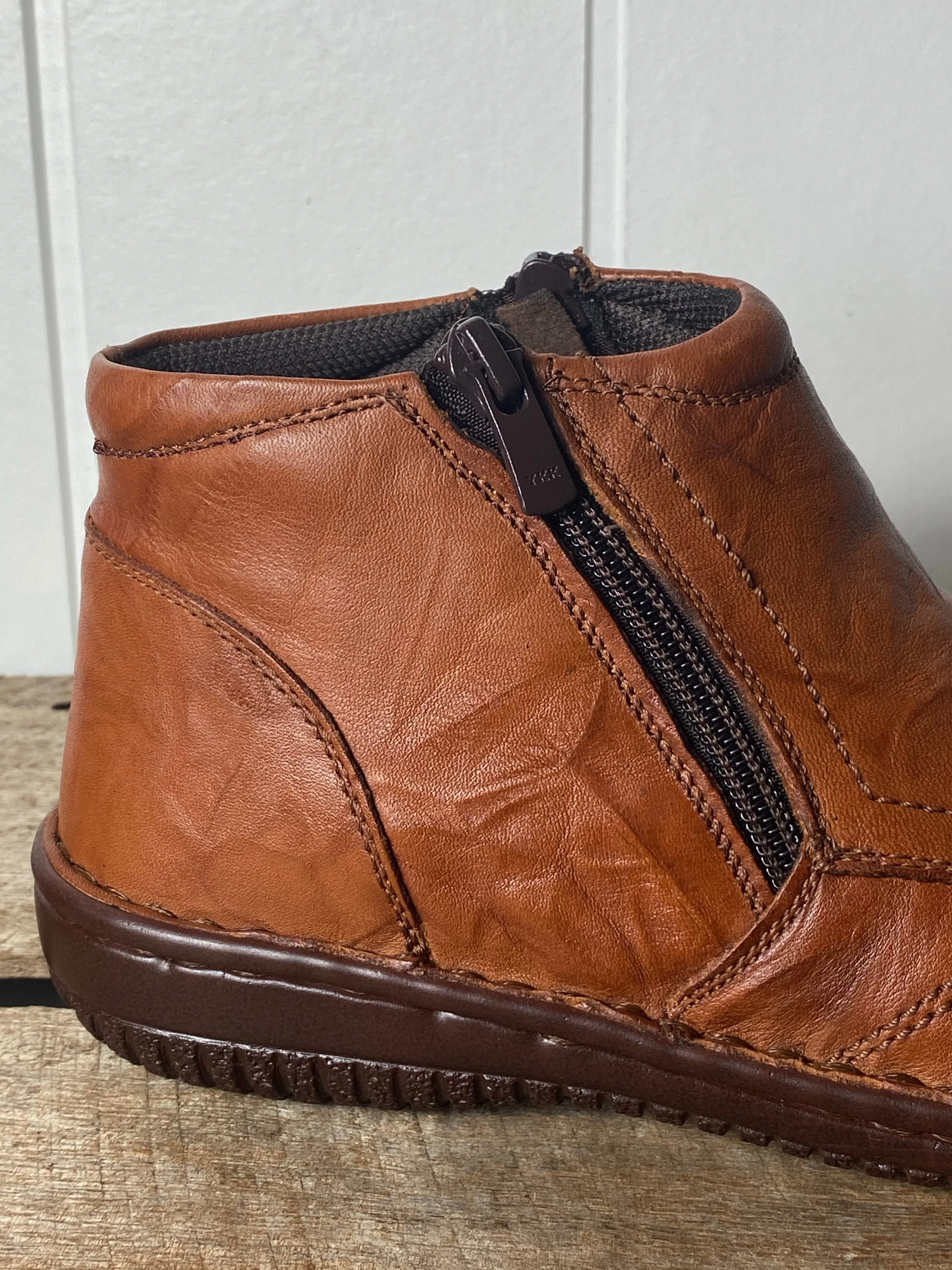5250-27 Tan