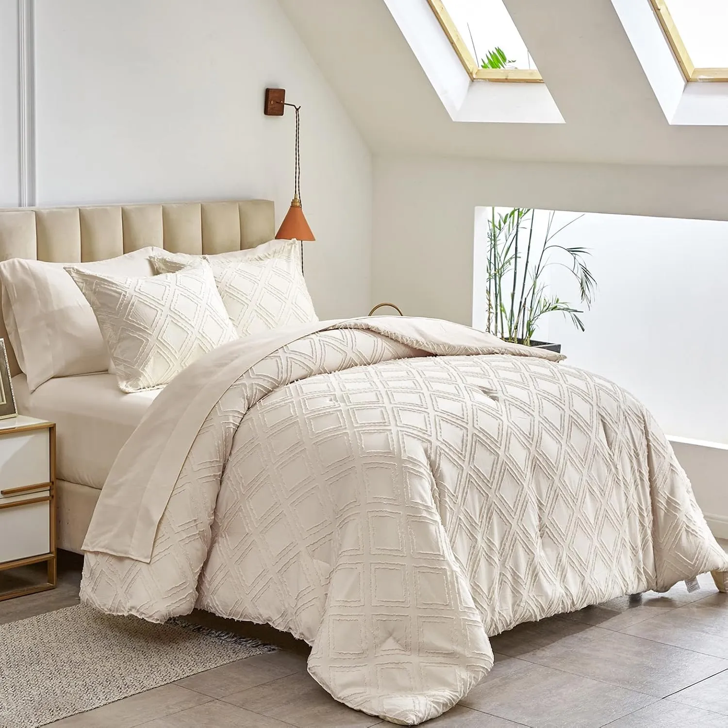 7 Pieces Tufted Bed in a Bag Queen Comforter Set with Sheets Beige, Soft and Embroidery Shabby Chic Boho Bohemian, Luxury Solid Color with Diamond Pattern, Jacquard Tufts Bedding Set for All Season
