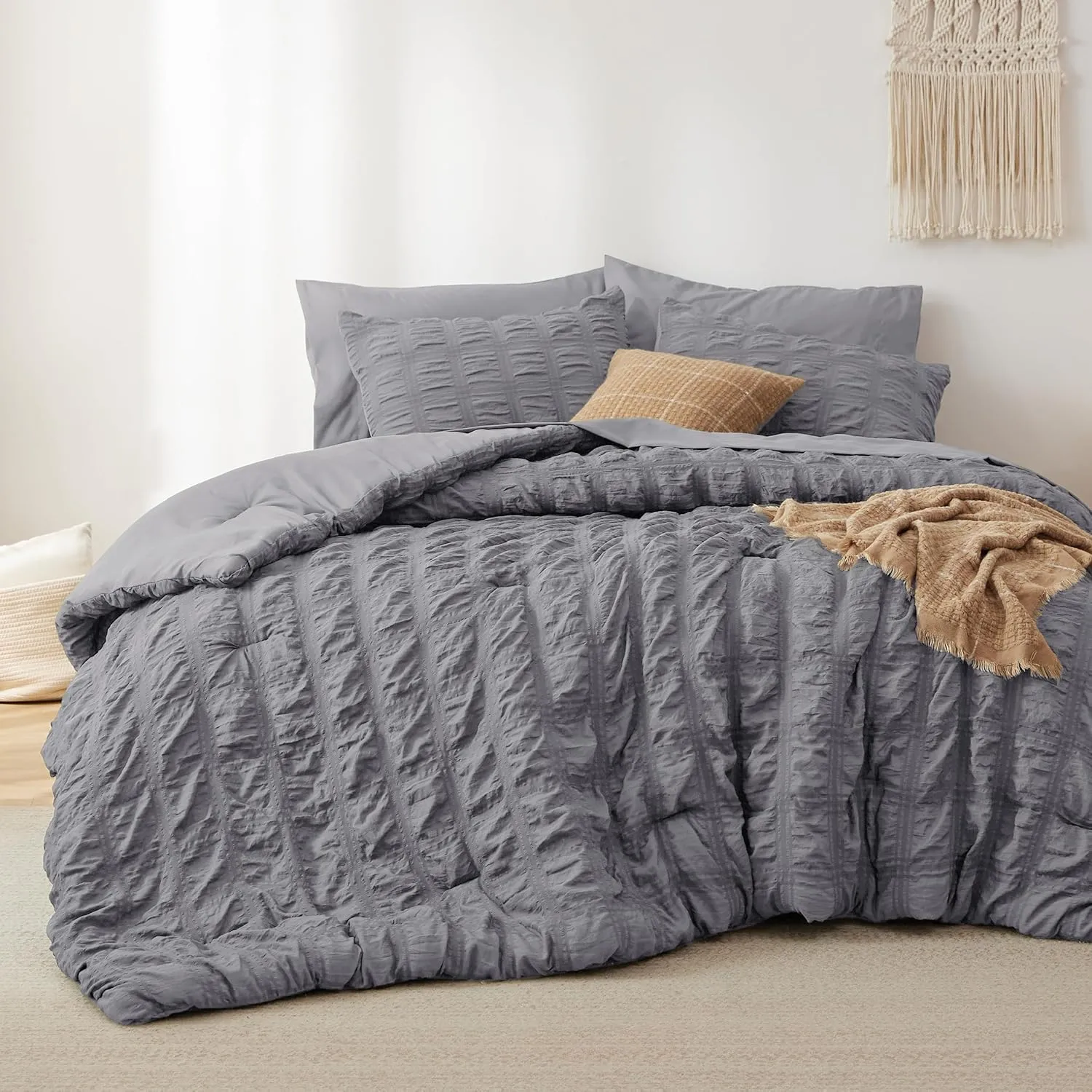Bedsure Bed in a Bag Queen - 7 Pieces Plaid Seersucker Bedding Comforter Sets, Soft Lightweight Grey Boho Bed Set with Comforters Queen Size, Sheets, Pillowcases & Shams
