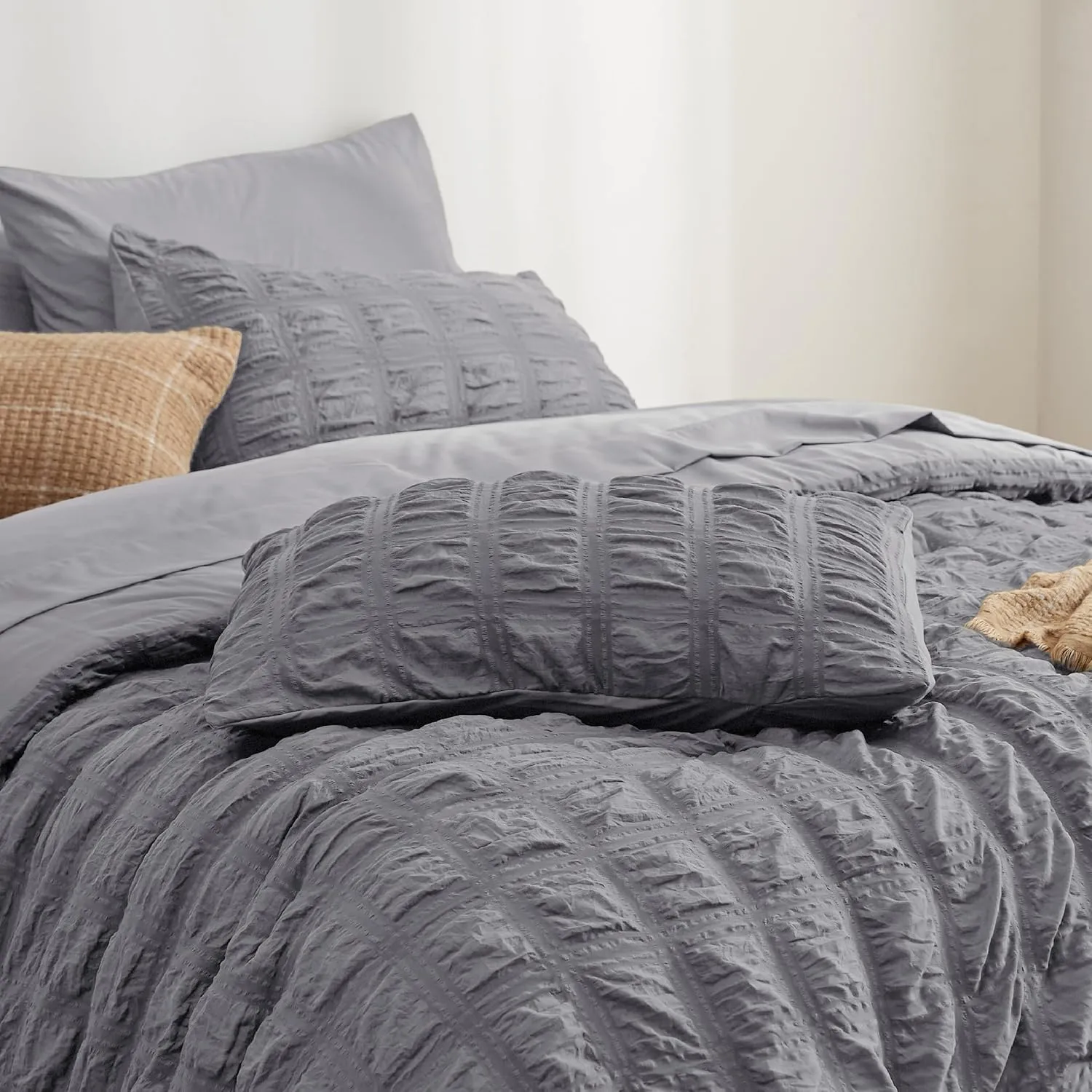 Bedsure Bed in a Bag Queen - 7 Pieces Plaid Seersucker Bedding Comforter Sets, Soft Lightweight Grey Boho Bed Set with Comforters Queen Size, Sheets, Pillowcases & Shams