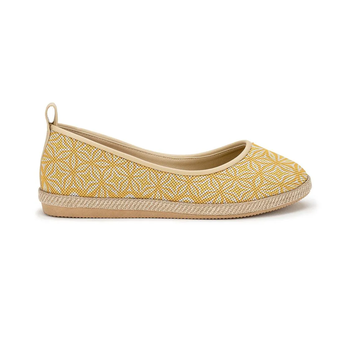 Beige Voyage Round Toe Yellow