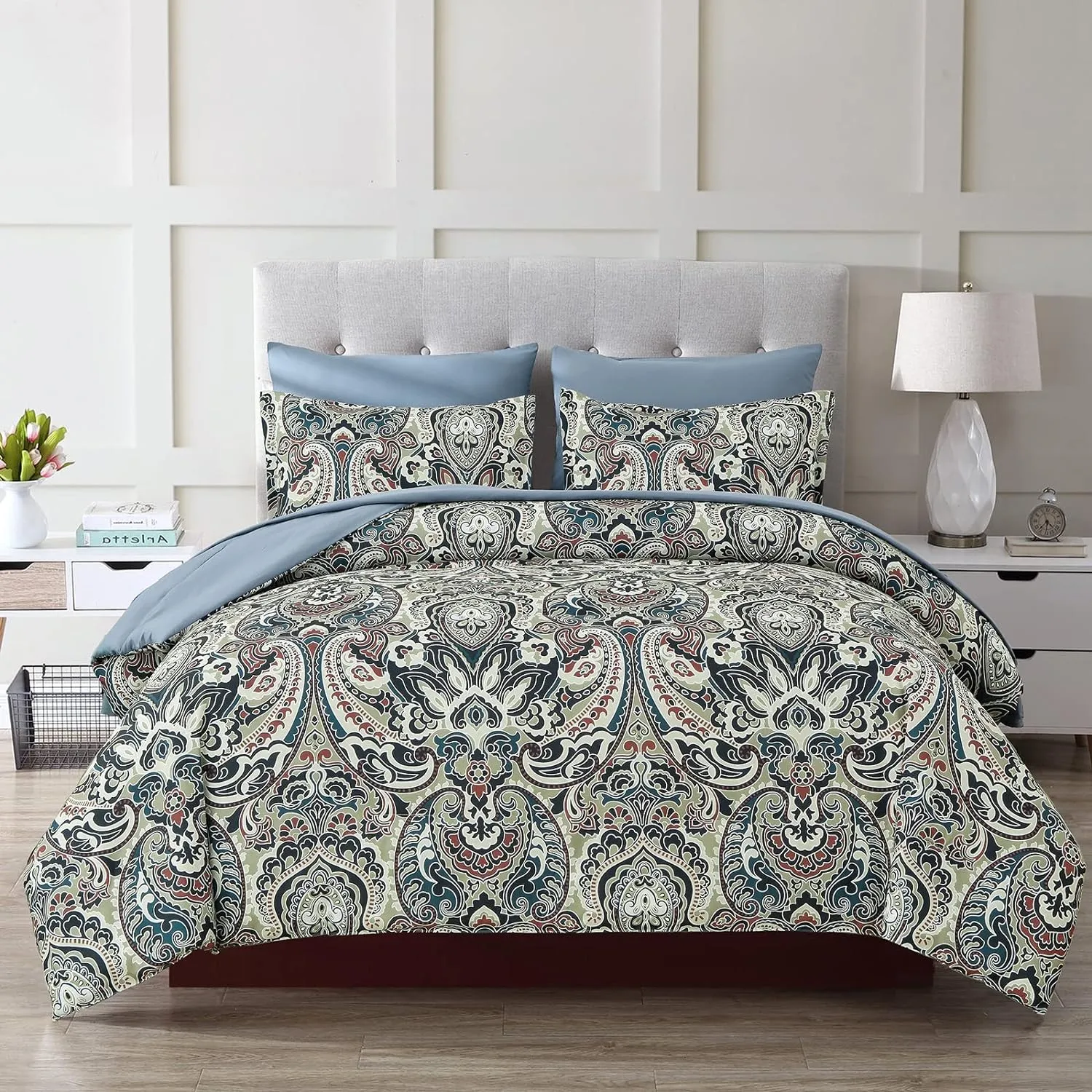 Boho Comforter Set Queen, 7 Pieces Bed in A Bag Comforter Boho Paisley Pattern Bedding Set Soft Microfiber Queen Size (1 Blue Comforter, 1 Flat Sheet, 1 Fitted Sheet, 2 Pillow shams, 2 Pillowcases)