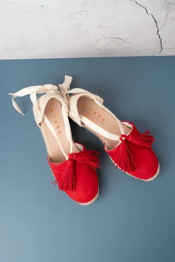 Cara Valenciana Red Wedges