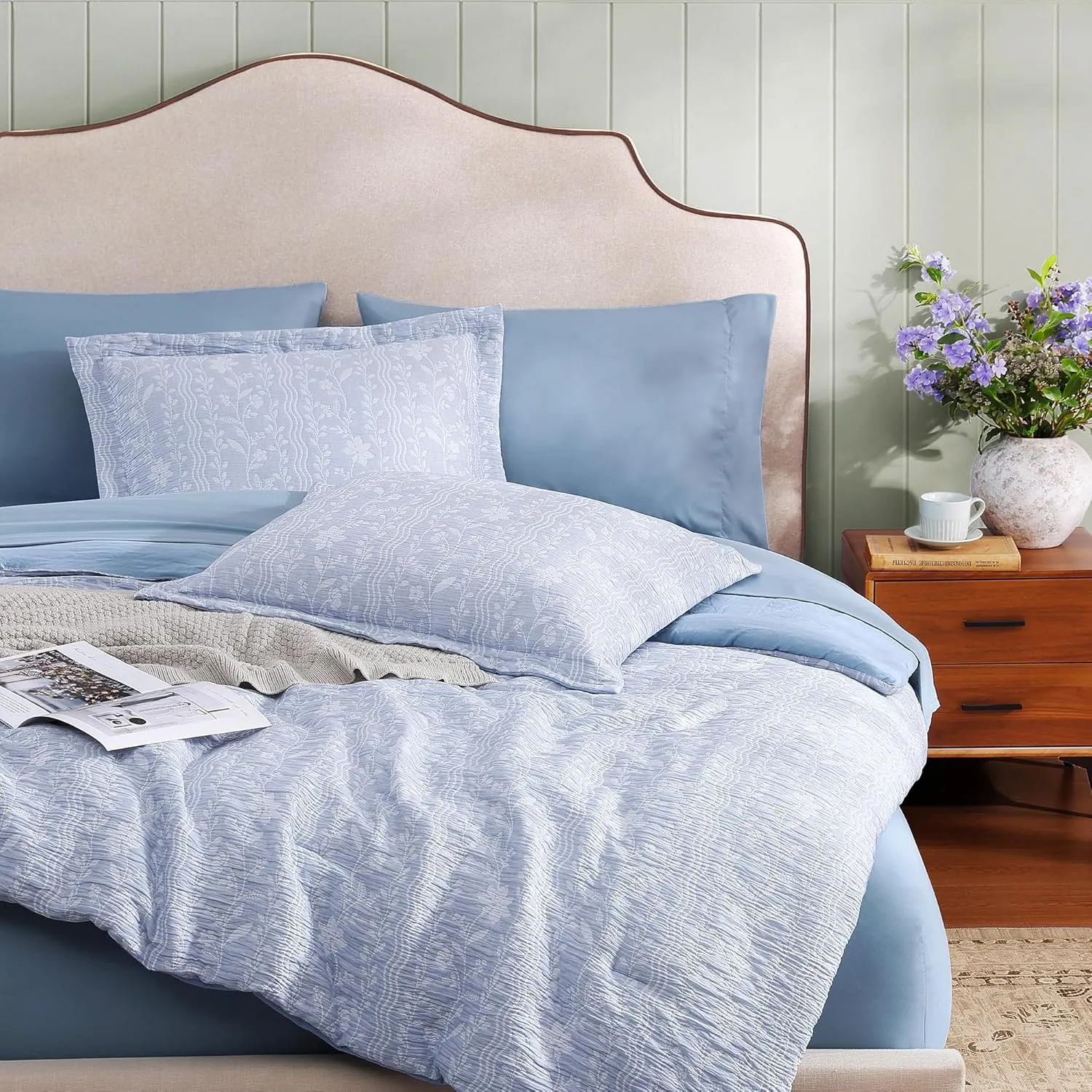 Comforter Set Queen Size - 7 Pieces Floral Blue Bedding for All Seasons, Farmhouse Shabby Chic Embroidery Bed Set, Soft Jacquard Queen Comforter Set with Sheets, Pillowcases & Shams