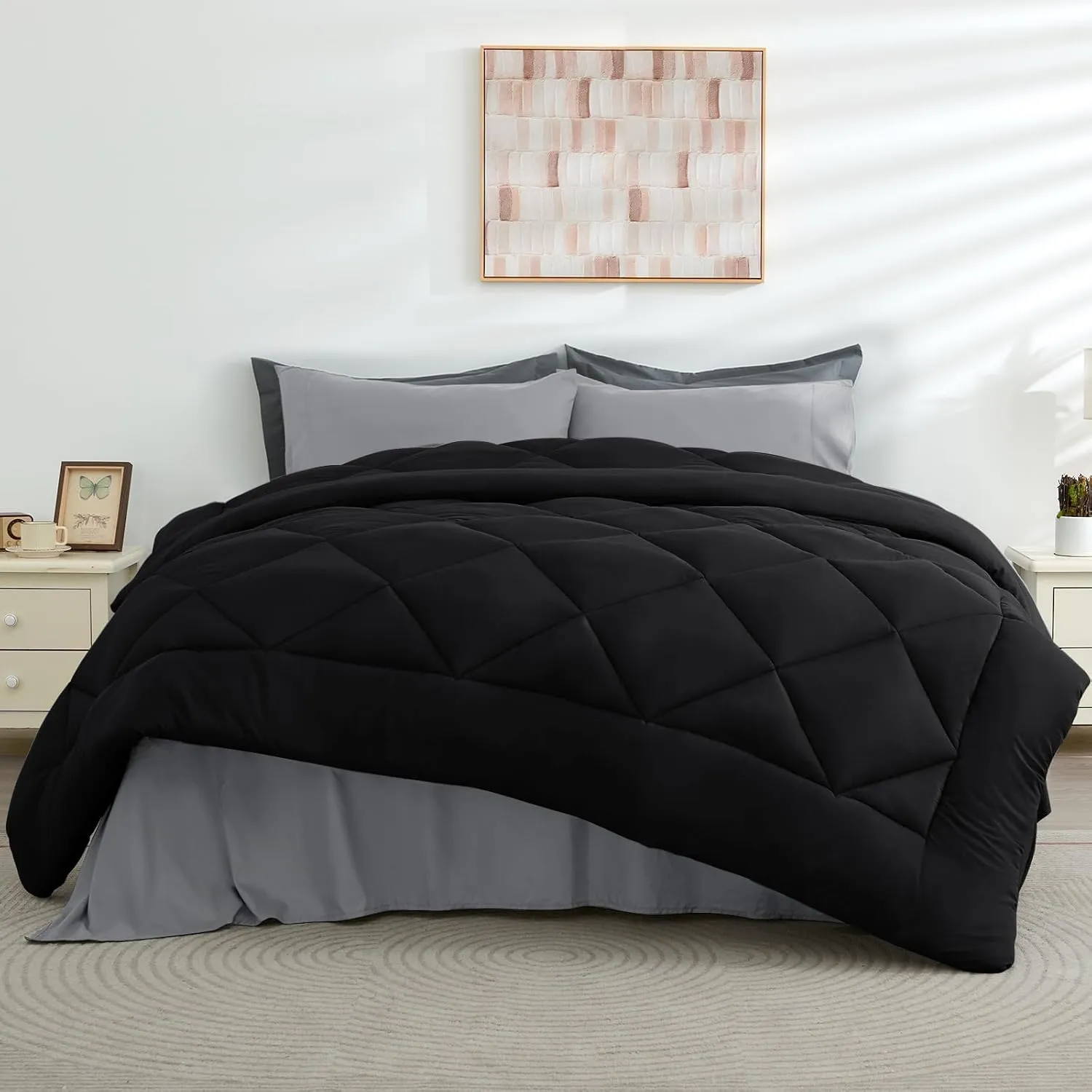 HEVUMYI Queen Comforter Set - 7-Piece All Season Bed in a Bag Queen, Ultra Soft Bedding Set with Comforter, Flat Sheet, Fitted Sheet, Pillowcases, Pillow Shams, Black & Light Grey