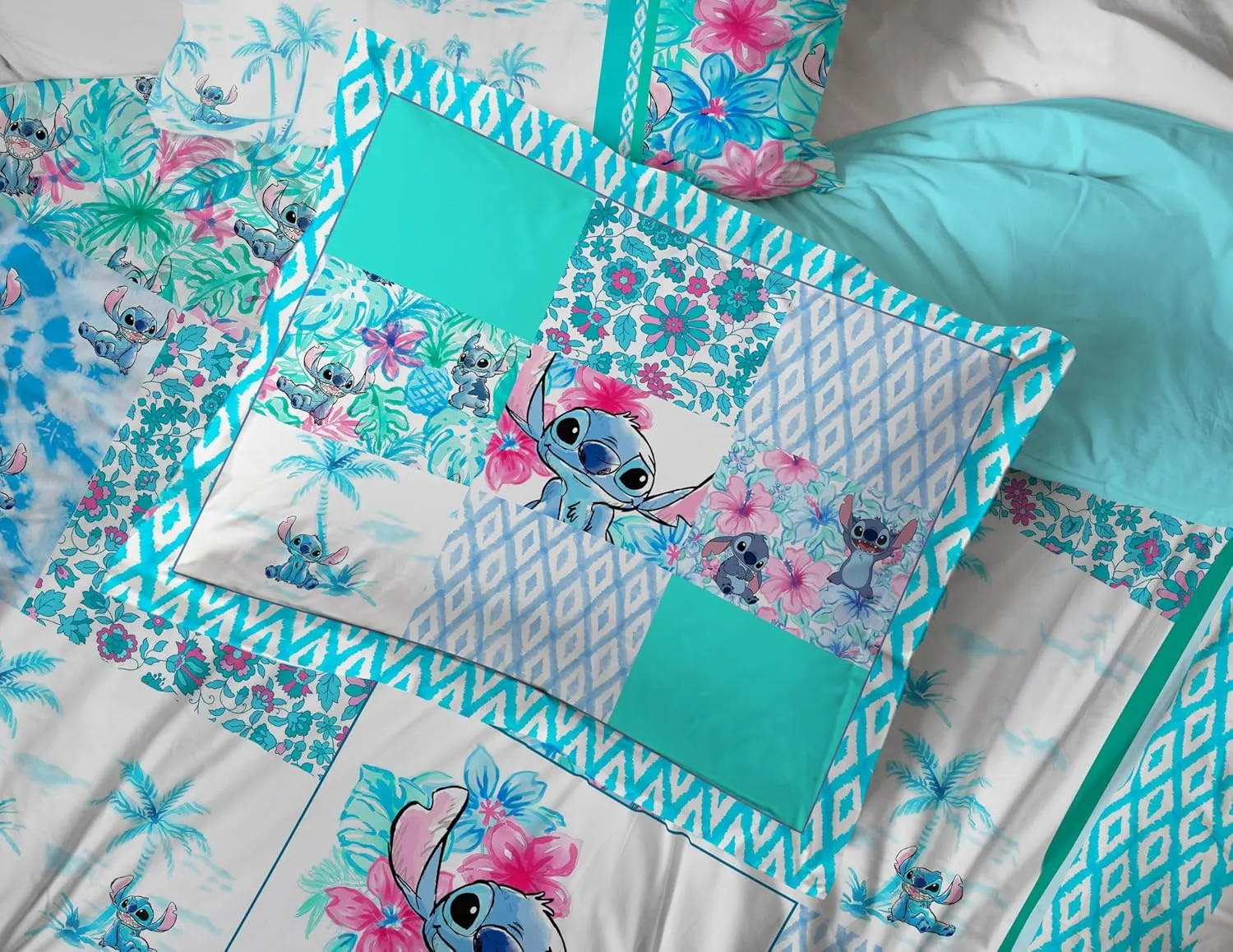 Jay Franco Kids Comforter Set Includes Sheets and Pillow Covers - Soft and Cozy Bed Set for Stylish Room Decor, Multi - Lilo and Stitch 02, 7 Piece Full Bedding