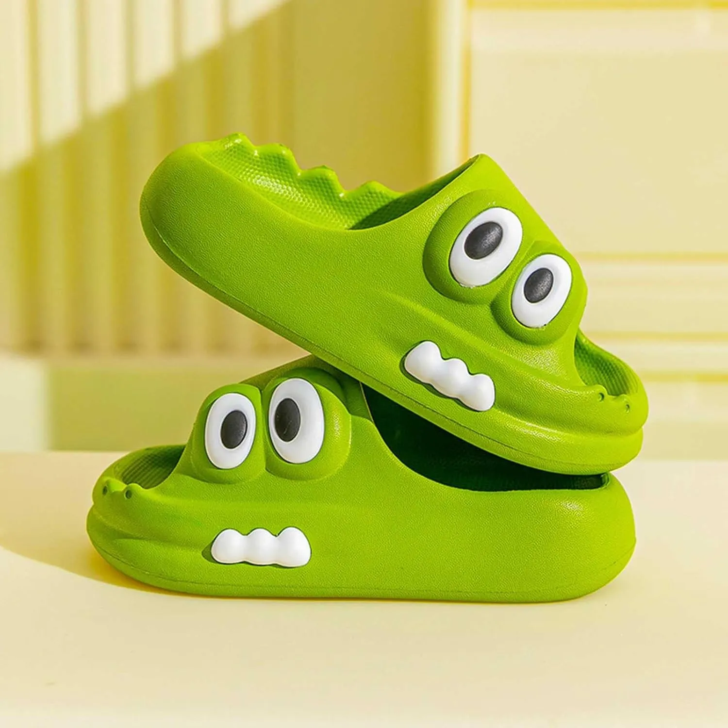 Kids House Slippers Boys Girls Cute Cartoon Animal Non-slip Water Shoes Unisex Child Comfy Quick Dry Summer Shower Sandals for Indoor Bathroom Outdoor Beach Swimming Pool