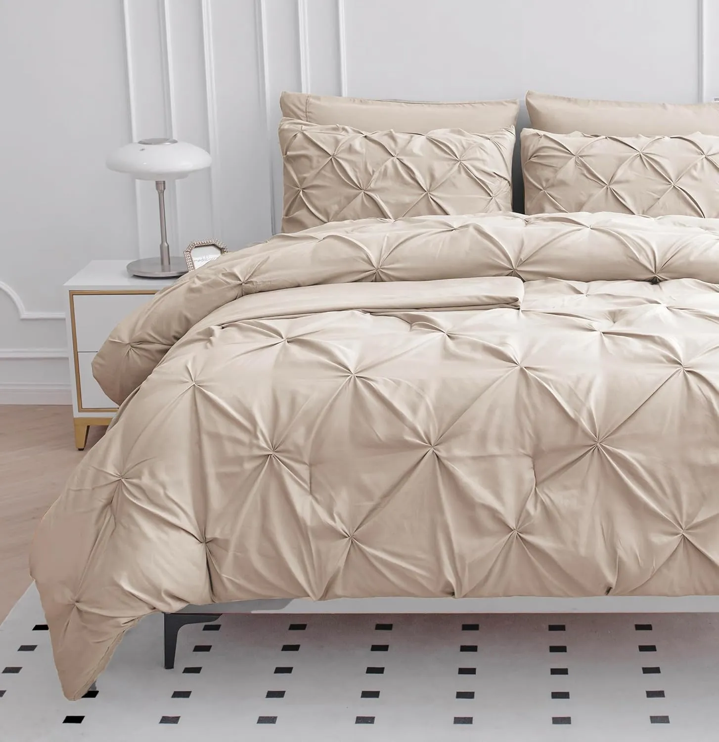 LANE LINEN Full Comforter Set – 7 Piece Bed in a Bag – Pinch Pleated Full Size Bedding Set with Comforter, Flat Sheet, Fitted Sheet, Pillowcase & Sham – Soft Pintuck Bed Set, Beige