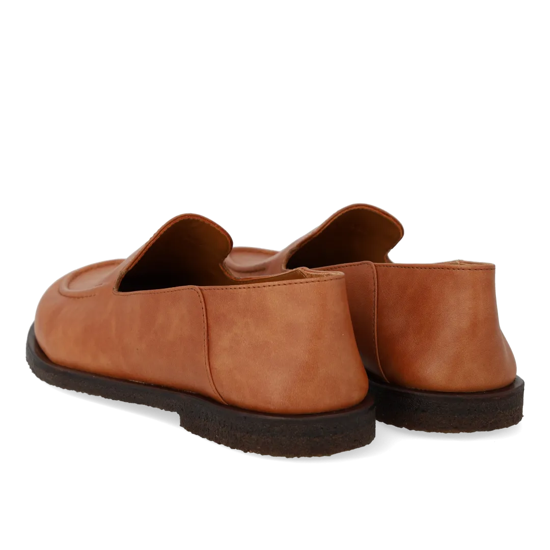 Loafer with a spacious fit