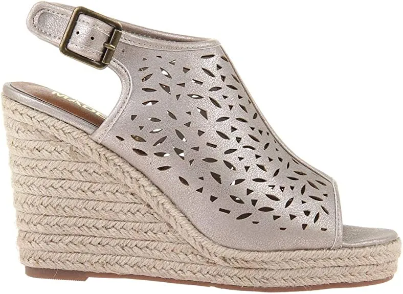 MADELINE girl Women's Verve Wedge Sandals - CROST Bone - 10 M US