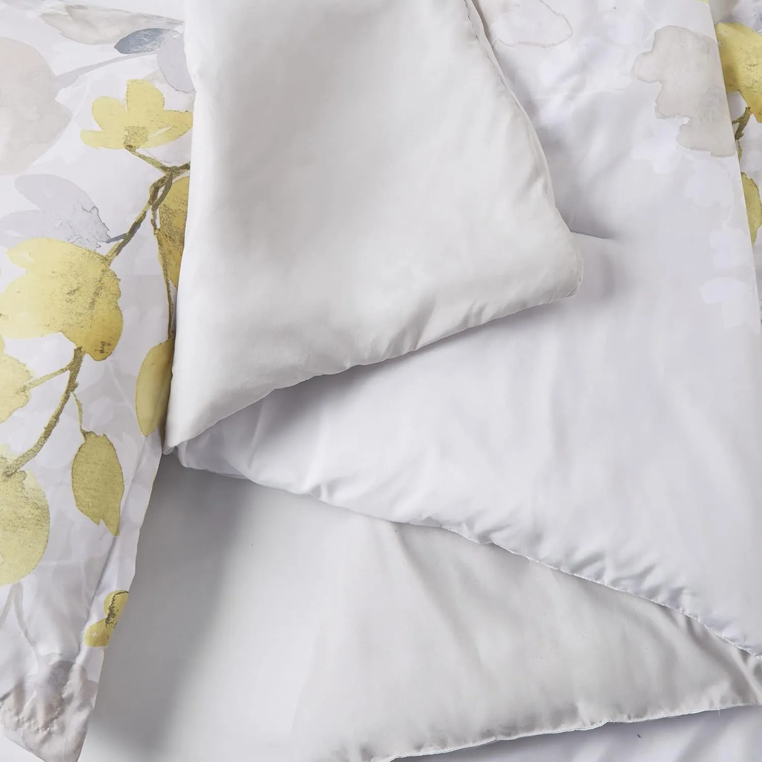 Madison Park Bed in A Bag-Trendy Casual Design Cozy Comforter with Complete Sheet Set with Side Pocket, All Season Cover, Matching Shams, Queen, Leaf Yellow 9 Piece