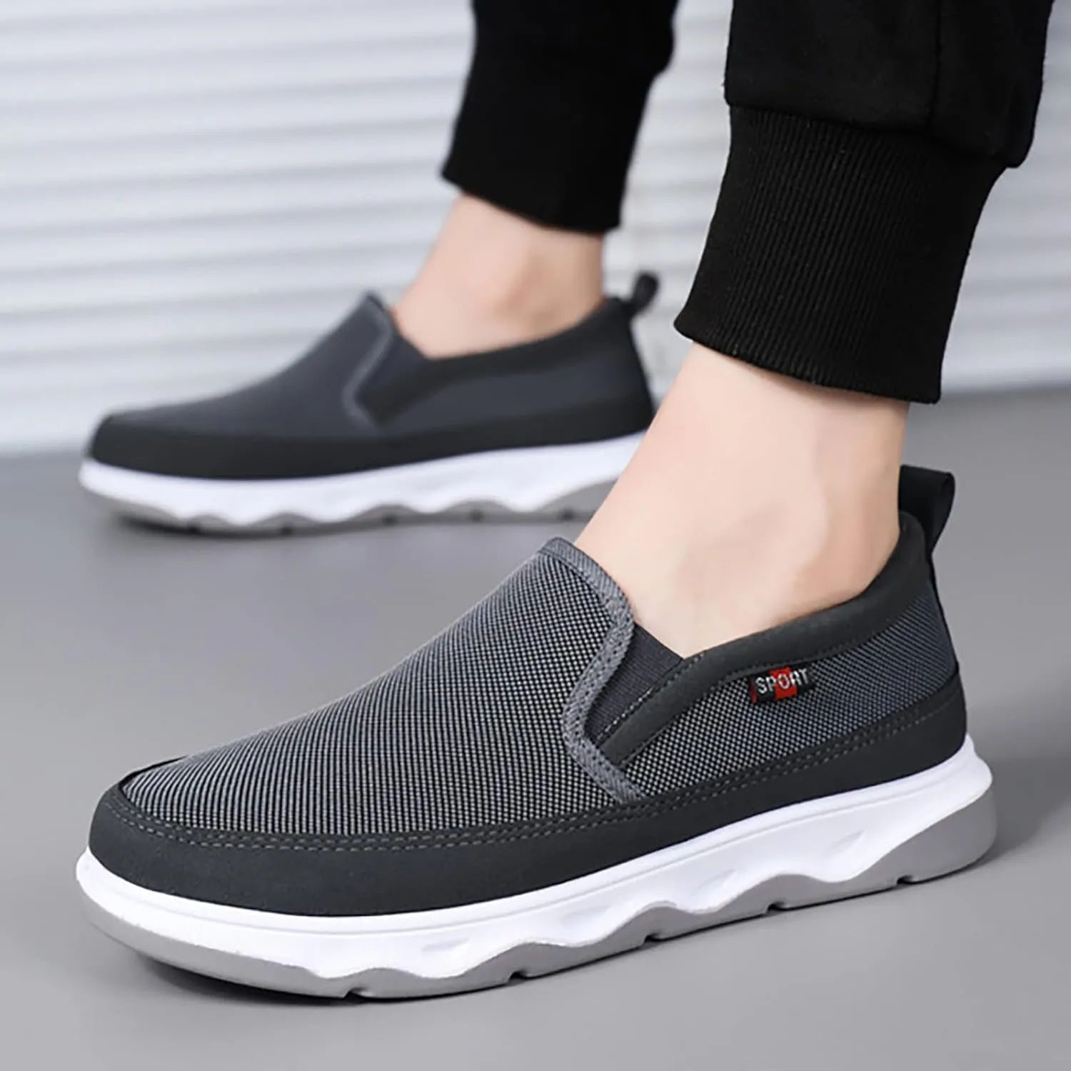 Men's Casual Dress Sneakers Men's Canvas Shoes Sports Casual Korean Version of The Trend of Fashion Breathable Slip On