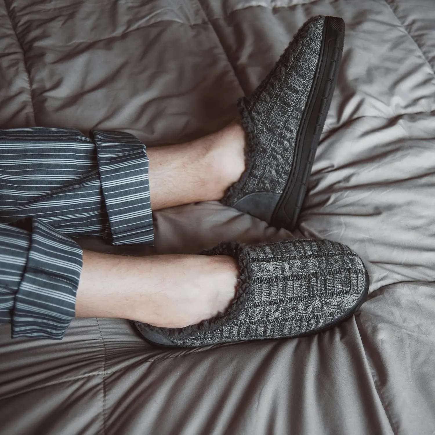 MUK LUKS Men's John Slippers