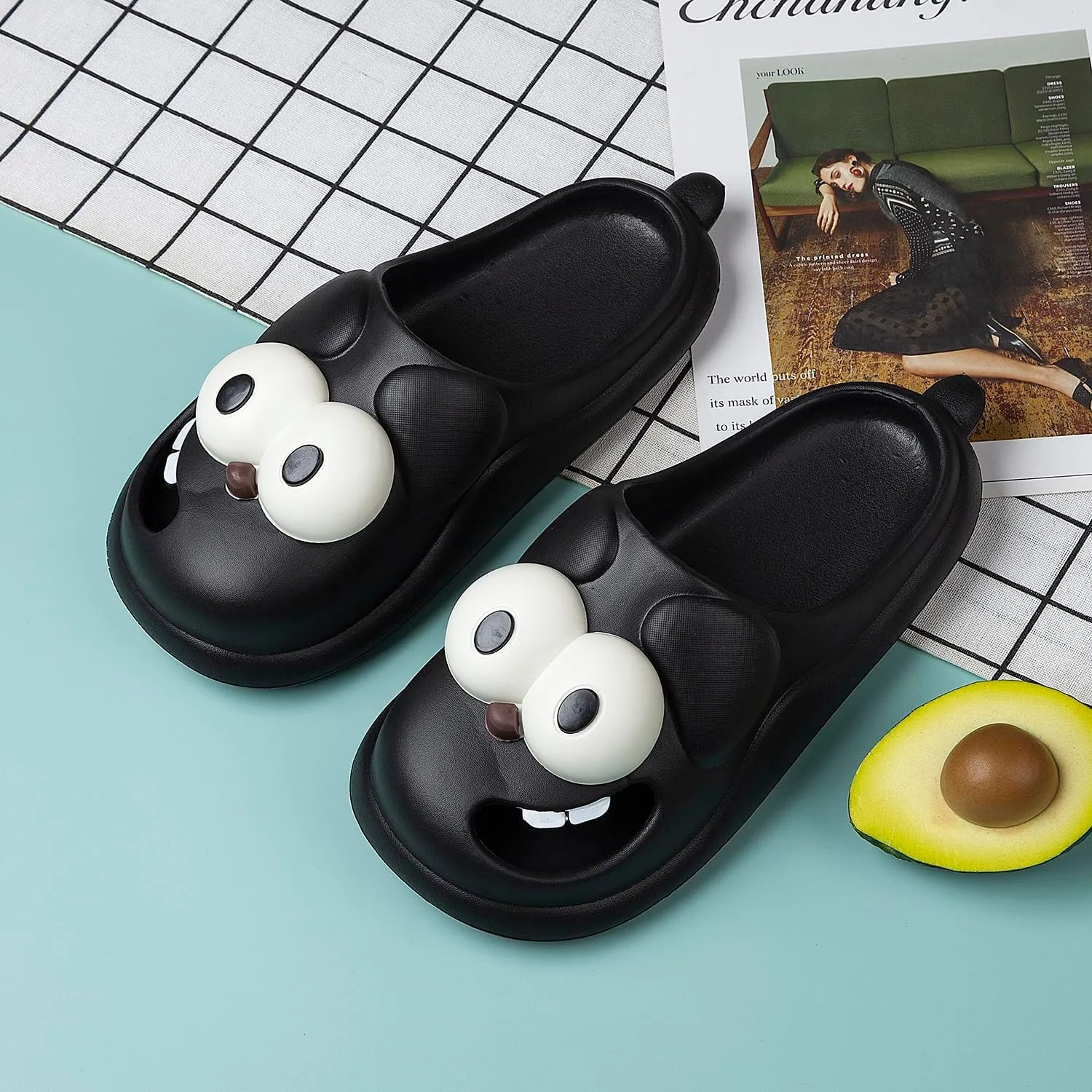 Women´s Cute Big Eyed Dog Slides, Anti-Slip Beach Pool Shower Shoes, Closed Toe Slide Sandals,with Cushioned Thick Sole,Funny EVA Sandals Indoor Outdoor