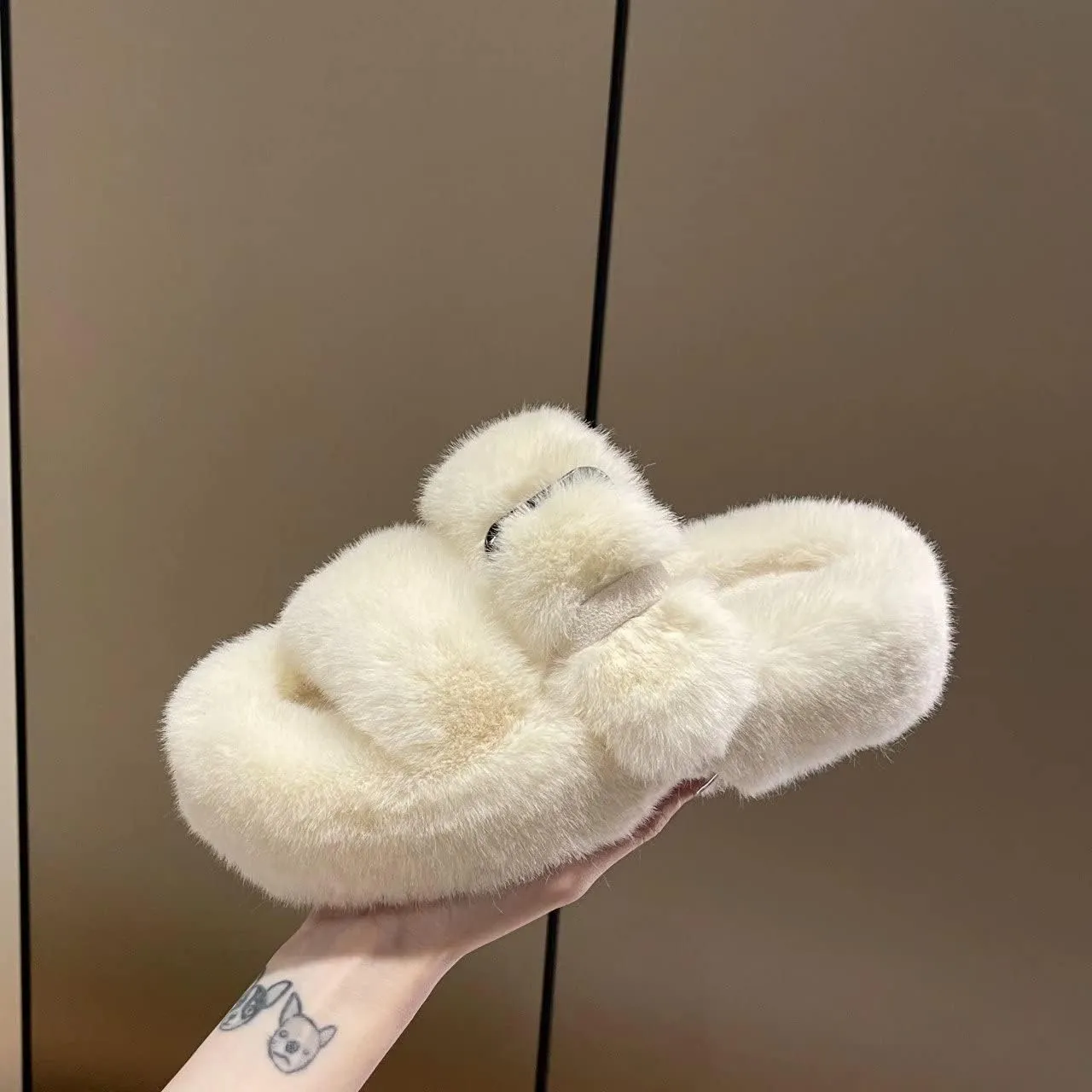 Women's Fuzzy Slippers Open Toe Fur Slides Fluffy Plush Slippers Furry Slip On Slippers House Shoes