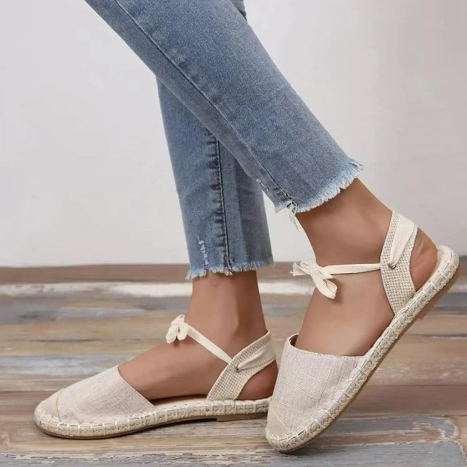Women's Versatile Flat Sandals Solid Canvas Strap Flat Sandals Fashion Lace Up Closed Toe Shoes Dressy Flip Flops Women